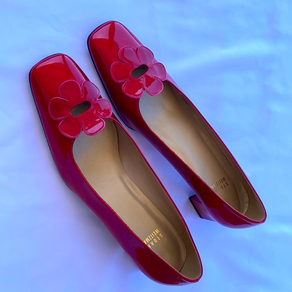 NWOT STUART WEITZMAN BAGONIA Red Flower Heels NIB